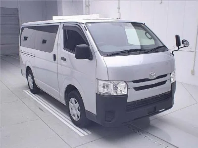 TOYOTA REGIUS ACE VAN