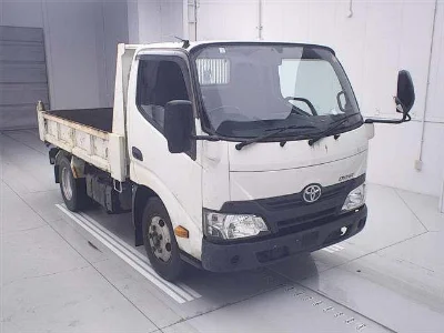 TOYOTA DYNA