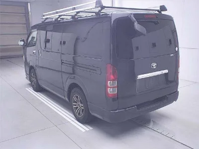 TOYOTA REGIUS ACE VAN
