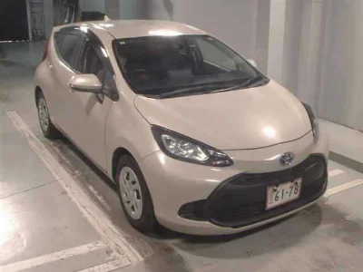 TOYOTA AQUA 2022 с аукциона, 1500cc, пробег 154 000 км