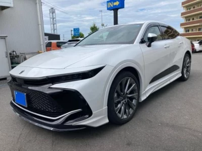 TOYOTA CROWN CROSSOVER