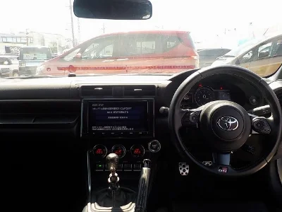 TOYOTA GR86