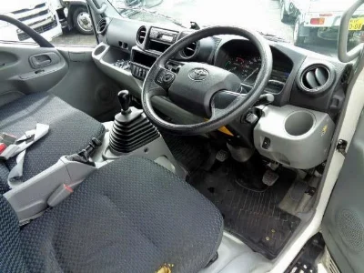 TOYOTA DYNA