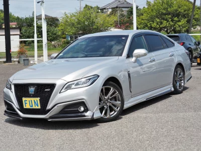 TOYOTA CROWN