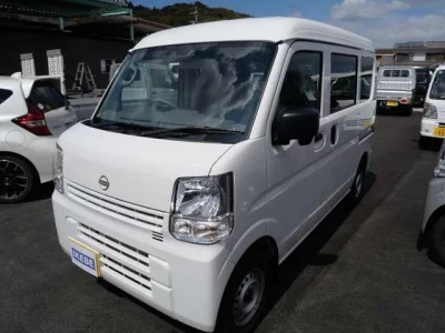 NISSAN CLIPPER VAN