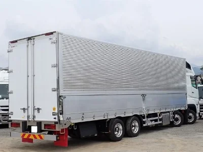 MITSUBISHI FUSO SUPER GREAT