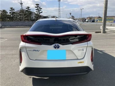 TOYOTA PRIUS PHV