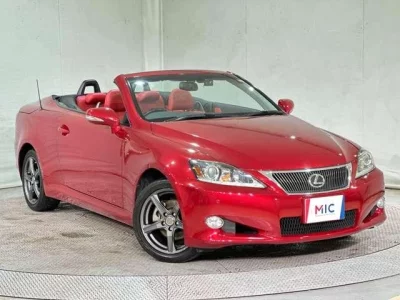 LEXUS IS