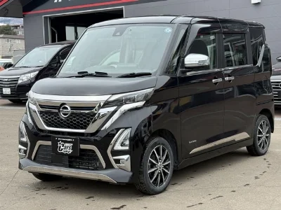 NISSAN ROOX