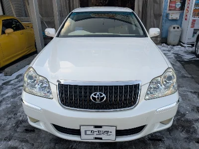 TOYOTA CROWN MAJESTA
