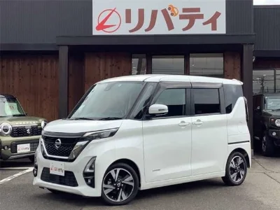 NISSAN ROOX