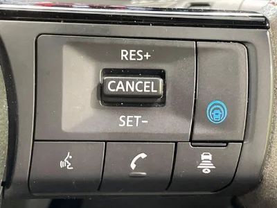 NISSAN AURA