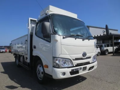 TOYOTA DYNA