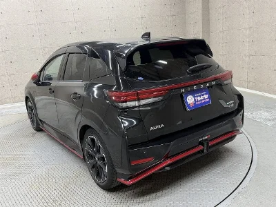 NISSAN AURA