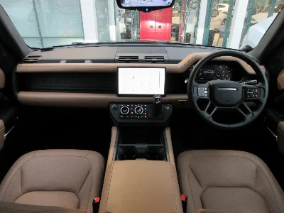 LAND ROVER DEFENDER