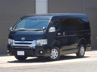 TOYOTA HIACE