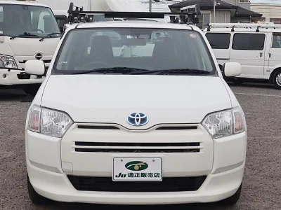 TOYOTA SUCCEED