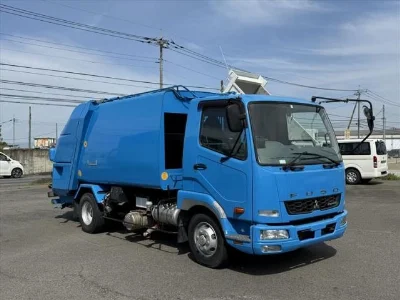 MITSUBISHI FUSO FIGHTER