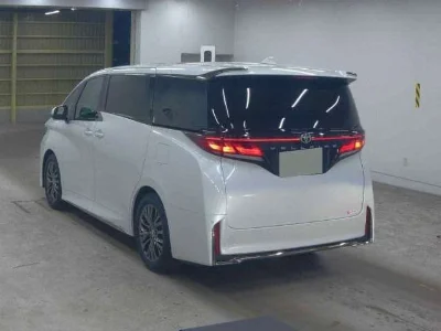 TOYOTA VELLFIRE 2024 с аукциона, 2400cc, пробег 2 000 км