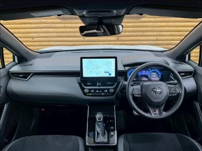 TOYOTA COROLLA CROSS