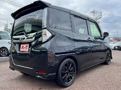 TOYOTA ROOMY 2021 с аукциона, 1000cc, пробег 17 000 км