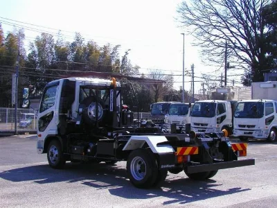 MITSUBISHI FUSO FIGHTER