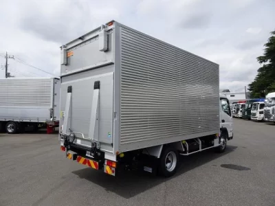 MITSUBISHI CANTER