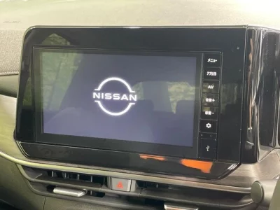 NISSAN AURA
