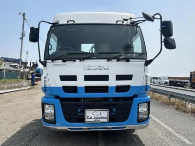 ISUZU GIGA