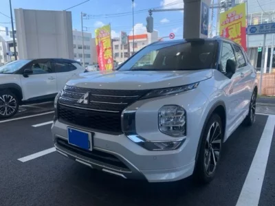 MITSUBISHI OUTLANDER PHEV