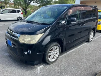 MITSUBISHI DELICA D5