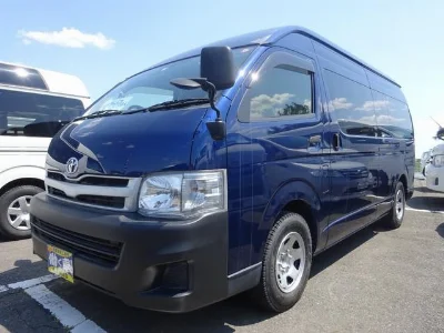 TOYOTA HIACE