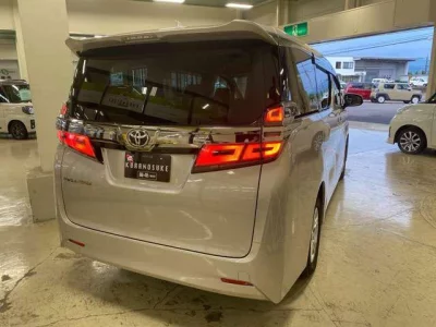 TOYOTA VELLFIRE