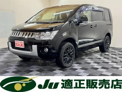 MITSUBISHI DELICA D5