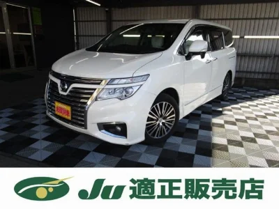 NISSAN ELGRAND 2015 с аукциона, 2500cc, пробег 137 000 км