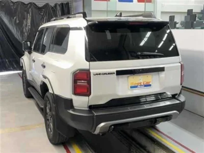 TOYOTA LAND CRUISER 250