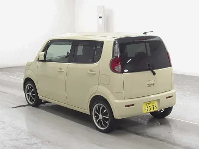 SUZUKI MRWAGON