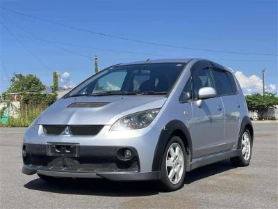 MITSUBISHI COLT