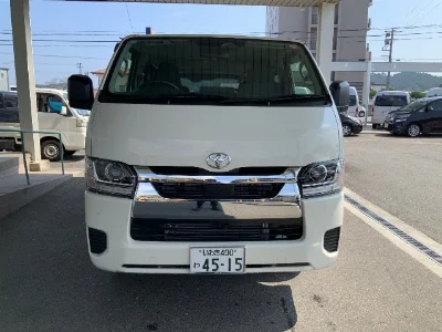 TOYOTA HIACE VAN