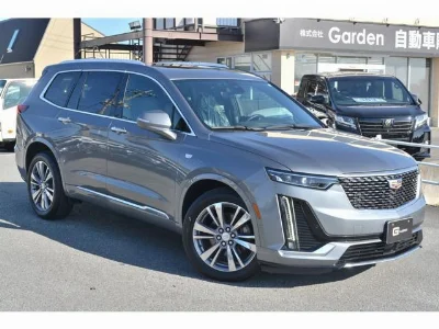 CADILLAC XT6