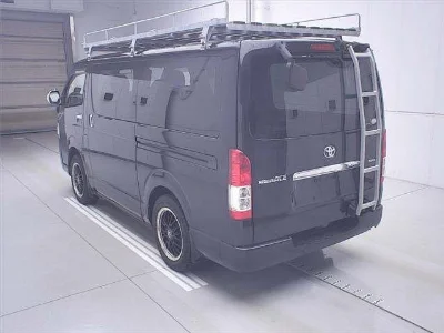 TOYOTA REGIUS ACE VAN