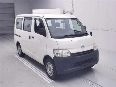 TOYOTA TOWN ACE VAN