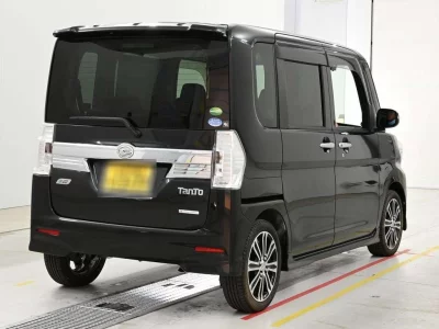 DAIHATSU TANTO 2014 с аукциона, 660cc, пробег 28 000 км