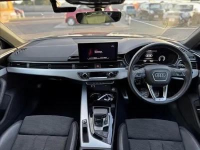 AUDI A4 AVANTE