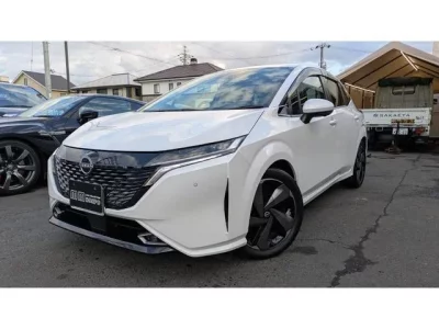 NISSAN AURA