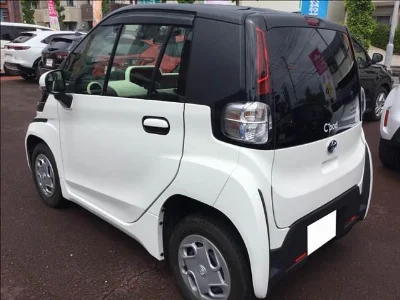 TOYOTA C+POD