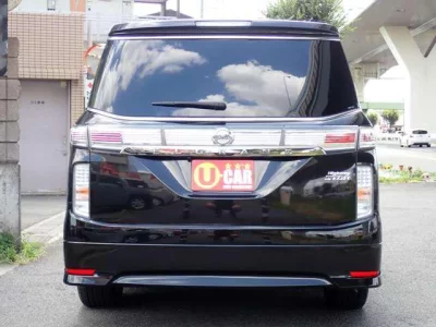 NISSAN ELGRAND 2015 с аукциона, 2500cc, пробег 93 000 км