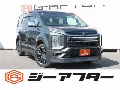MITSUBISHI DELICA D5