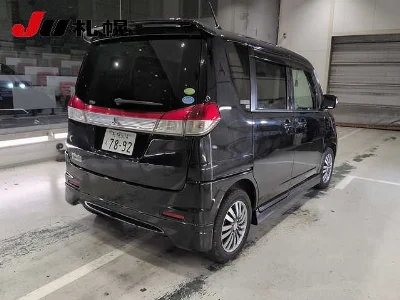 MITSUBISHI DELICA D2