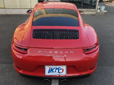 PORSCHE 911